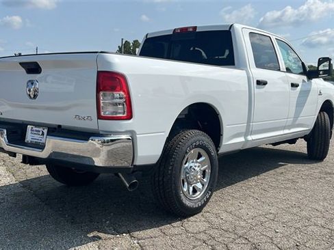 Used 2024 RAM 2500 Tradesman w/ Chrome Appearance Group image 3