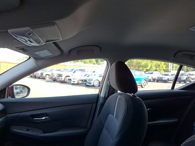 Used 2022 Nissan Sentra SV w/ All-Weather Package FWD image 14