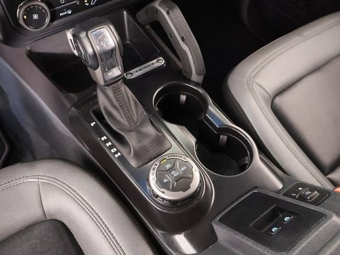 Used 2024 Ford Bronco Big Bend image 7