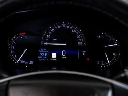 Used 2019 Cadillac XT5 Premium Luxury image 16