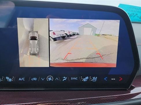 Used 2025 Chevrolet Traverse RS w/ LPO, Floor Liner Package image 17