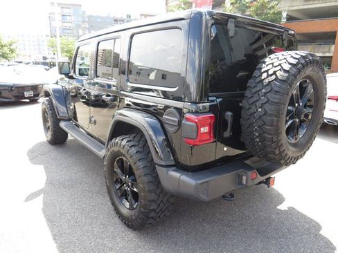 Used 2020 Jeep Wrangler Unlimited Sahara AWD/4WD image 2