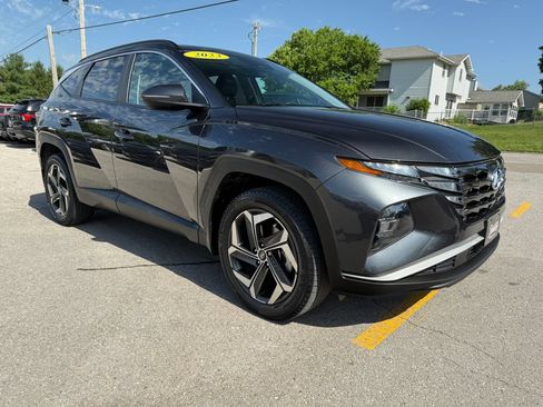 Used 2023 Hyundai Tucson SEL w/ Convenience Package AWD/4WD image 3