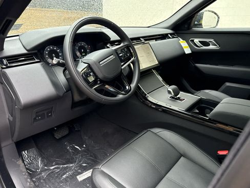 Used 2026 Land Rover Range Rover Velar S image 12