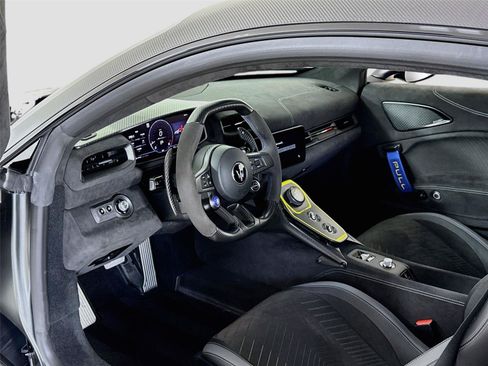 Used 2025 Maserati MC20 GT2 Stradale RWD image 15