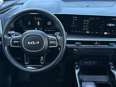 Certified 2025 Kia Sorento EX AWD/4WD image 14