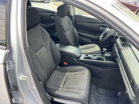 Used 2024 Honda Accord EX image 26