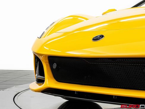 New 2025 Lotus Emira image 11