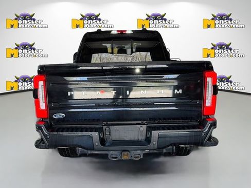 Used 2023 Ford F250 Platinum AWD/4WD image 5