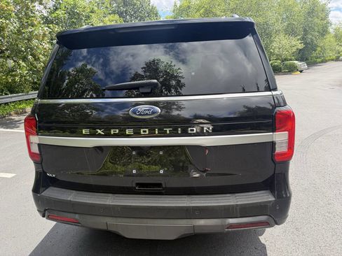 Used 2022 Ford Expedition XLT AWD/4WD image 4