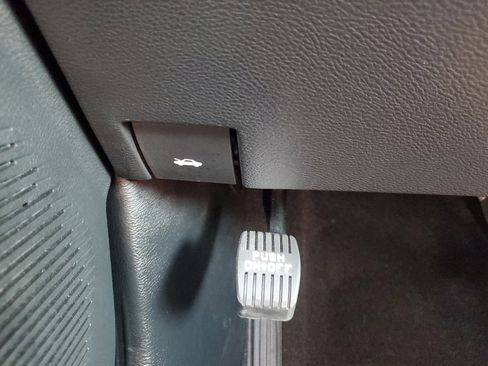 Used 2022 Dodge Challenger R/T Scat Pack w/ Shaker Package image 28