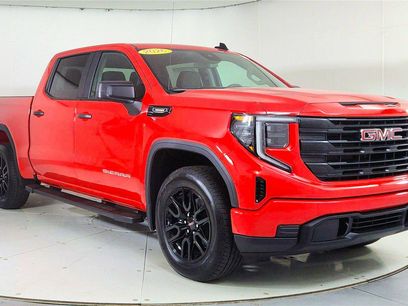 New 2026 GMC Sierra 1500 Pro w/ Graphite Edition