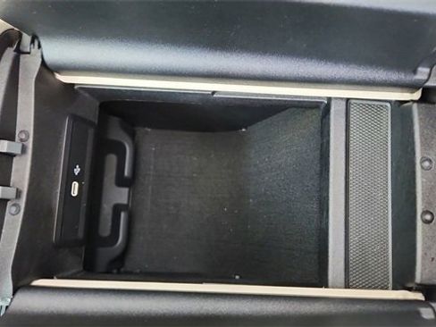 Used 2024 Mercedes-Benz GLE 350 4MATIC image 52