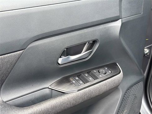 New 2026 Nissan Kicks SV w/ SV Premium Package image 21