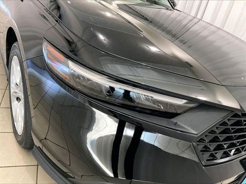 Used 2023 Honda Accord LX image 30