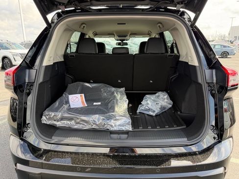 New 2026 Nissan Rogue SV w/ Rock Creek Premium Package AWD/4WD image 12