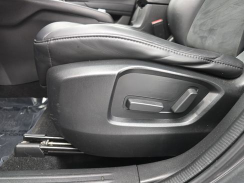 Used 2019 MAZDA CX-5 Touring image 28