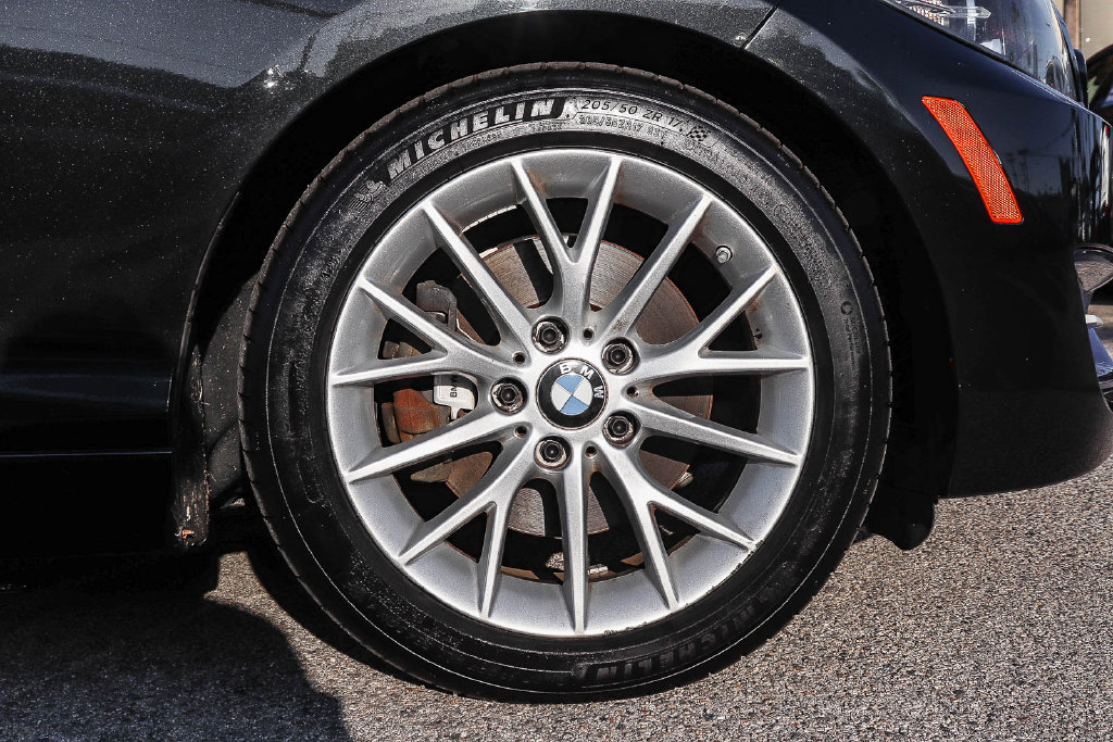 Used 2016 BMW 228i Coupe RWD image 10