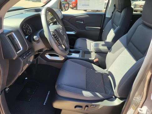 New 2026 Nissan Frontier SV w/ SV Convenience Package RWD image 17