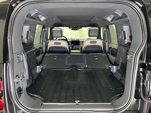 Used 2022 Land Rover Defender 110 XS Edition image 19