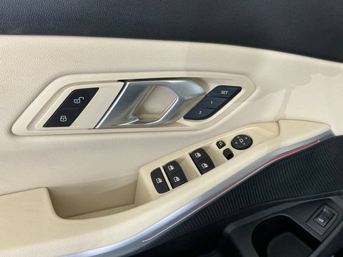 Certified 2024 BMW 330i Sedan w/ Convenience Package RWD image 18