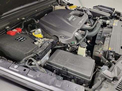 Used 2021 Jeep Wrangler Unlimited Sahara AWD/4WD image 61