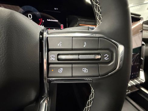 New 2026 GMC Acadia Denali Ultimate w/ LPO, Floor Liner Package image 17