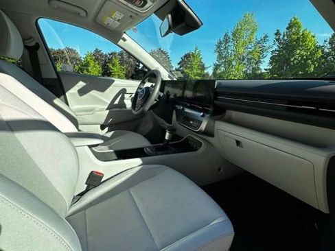 Certified 2024 Hyundai Kona SEL AWD/4WD image 18