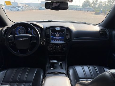 Used 2014 Chrysler 300 S RWD image 13