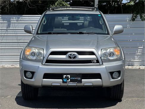 Used 2006 Toyota 4Runner Limited AWD/4WD image 7