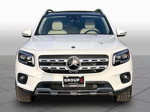 Used 2023 Mercedes-Benz GLB 250 4MATIC image 4