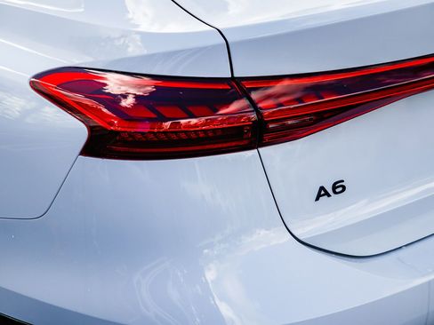 New 2025 Audi A6 e-tron Premium image 7