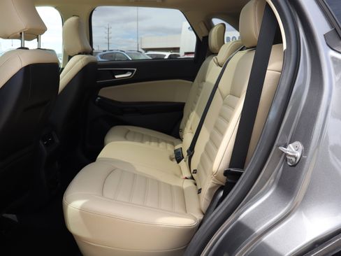 Used 2024 Ford Edge SEL w/ Convenience Package AWD/4WD image 10