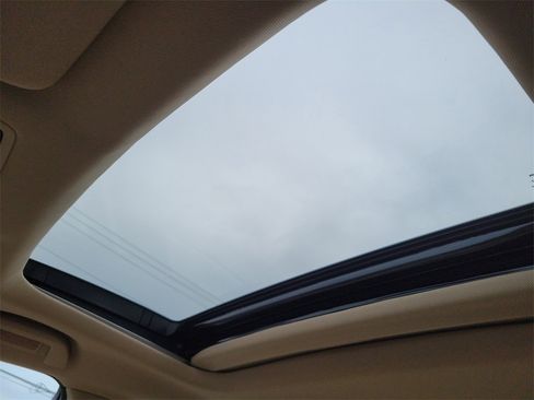 Certified 2025 Acura TLX w/ Technology Package image 31