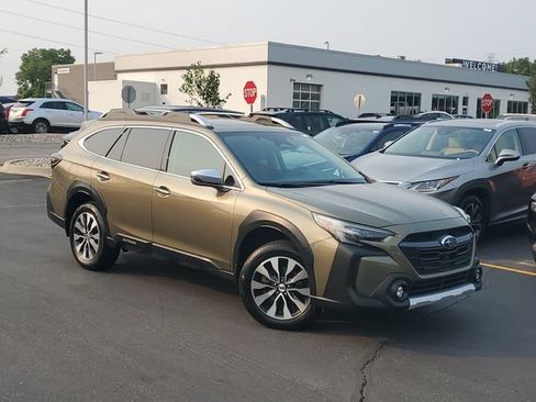 Certified 2025 Subaru Outback Touring XT AWD/4WD image 32