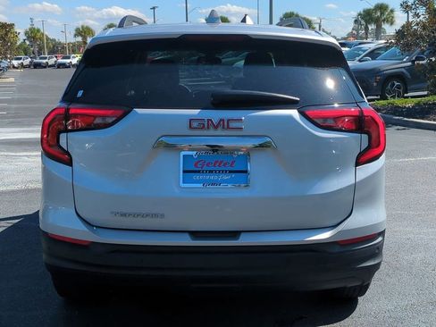 Used 2020 GMC Terrain SLE w/ Driver Convenience Package image 6