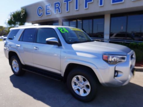 Used 2024 Toyota 4Runner SR5 image 1