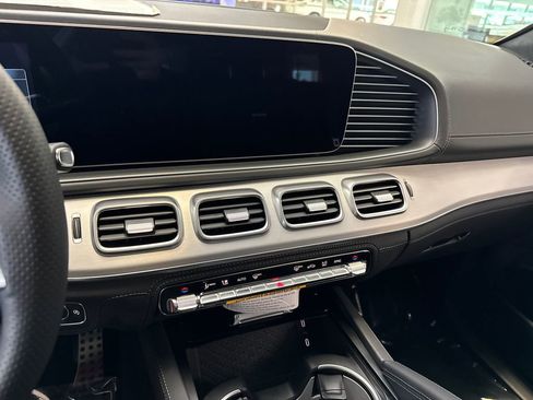 New 2026 Mercedes-Benz GLE 63 AMG S image 25