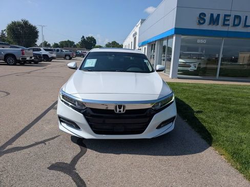 Used 2018 Honda Accord EX image 26