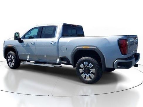 New 2026 GMC Sierra 2500 Denali AWD/4WD image 4