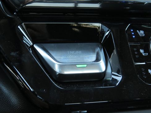 New 2025 GMC Sierra 2500 Denali w/ Denali Reserve Package image 31