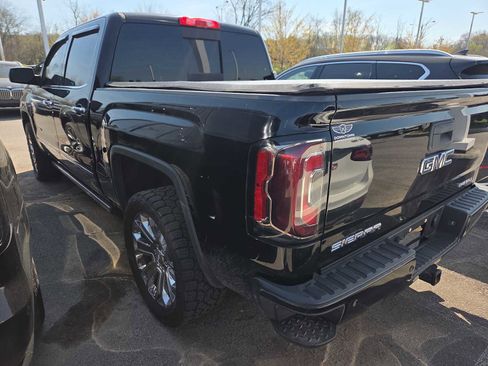 Used 2017 GMC Sierra 1500 Denali w/ Denali Ultimate Package image 3
