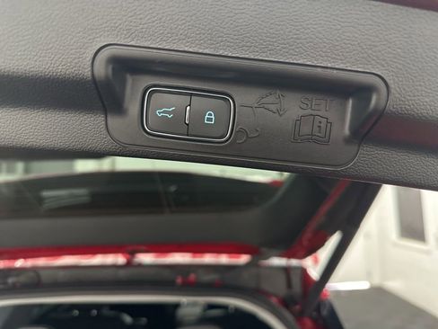 Used 2023 Ford Explorer XLT w/ Equipment Group 202A image 38