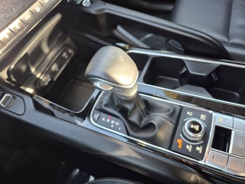 Used 2025 Kia Telluride S image 25