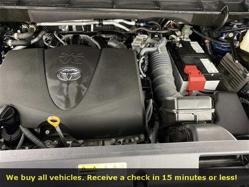Used 2022 Toyota Highlander LE image 31