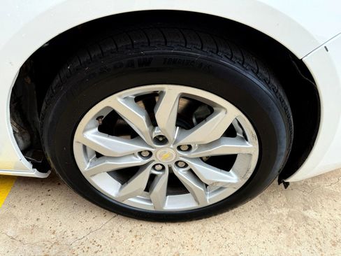 Used 2017 Chevrolet Impala LT image 36