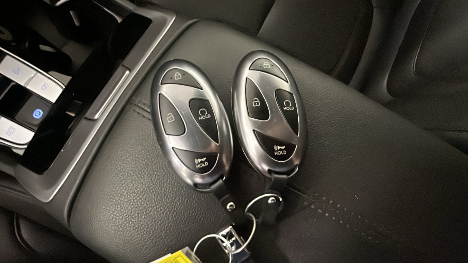 Used 2025 Hyundai Santa Cruz SEL FWD image 25