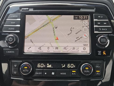 Used 2021 Nissan Maxima 3.5 SV w/ Floor Mat Group FWD image 12