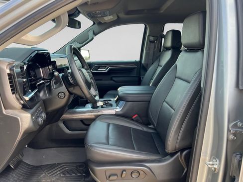 Used 2024 Chevrolet Silverado 1500 LTZ AWD/4WD image 20