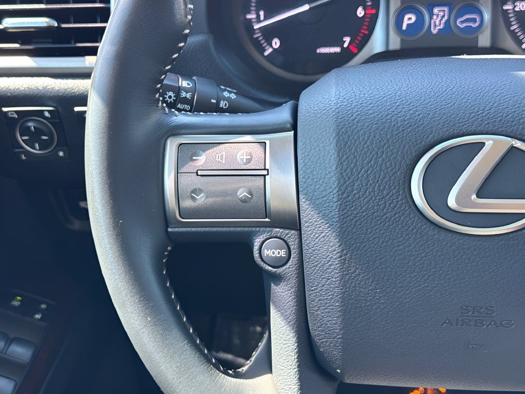 Used 2015 Lexus GX 460 w/ Premium Package AWD/4WD image 15